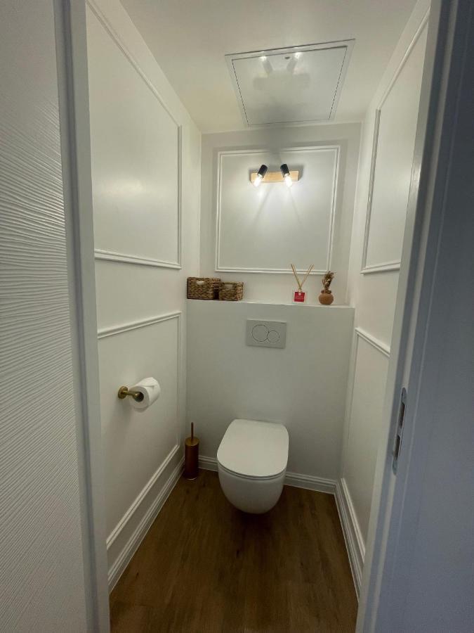 Appartement Dampierre En Yvelines Exterior photo